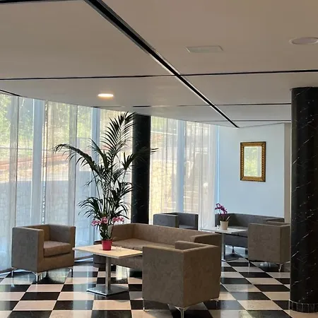 Hotel Wind 3*