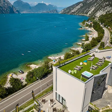 Hotel Wind