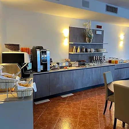 Wind Hotel 3*