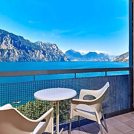 Hotel Wind 3*